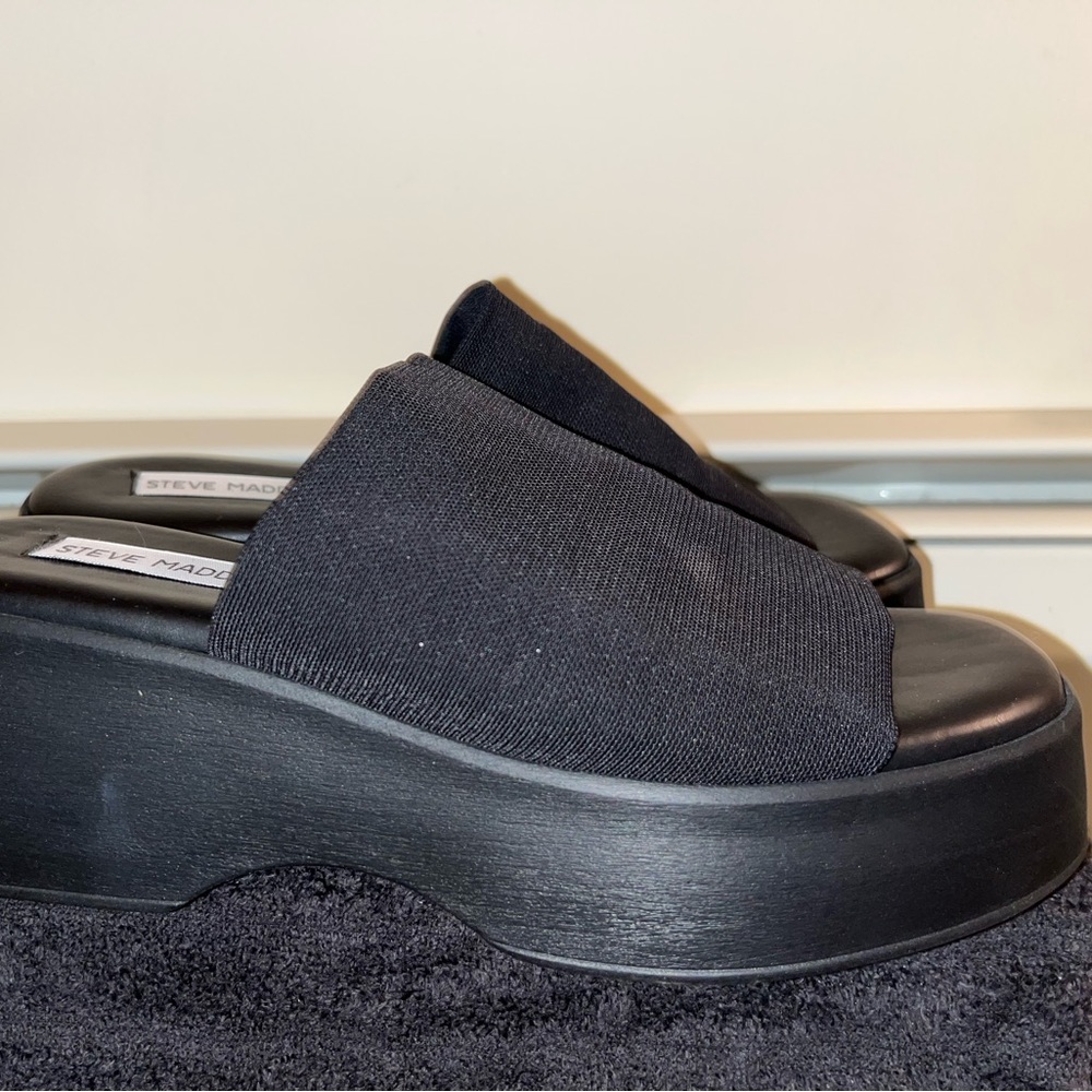 90s Steve Madden Slinky30 Wedge Sandals. Size 7! Worn only once!! (EUC)
